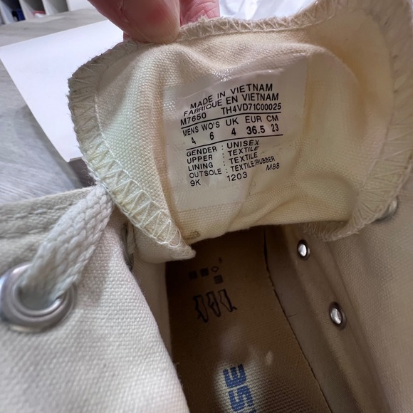 Vintage Converse Chuck Taylor All Star High Top Canvas Sneakers White Size 4 US - Picture 8 of 13